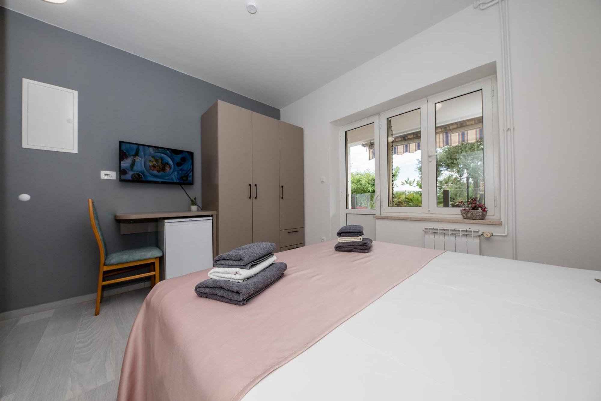 Apartments Vesela Banjol Szoba fotó